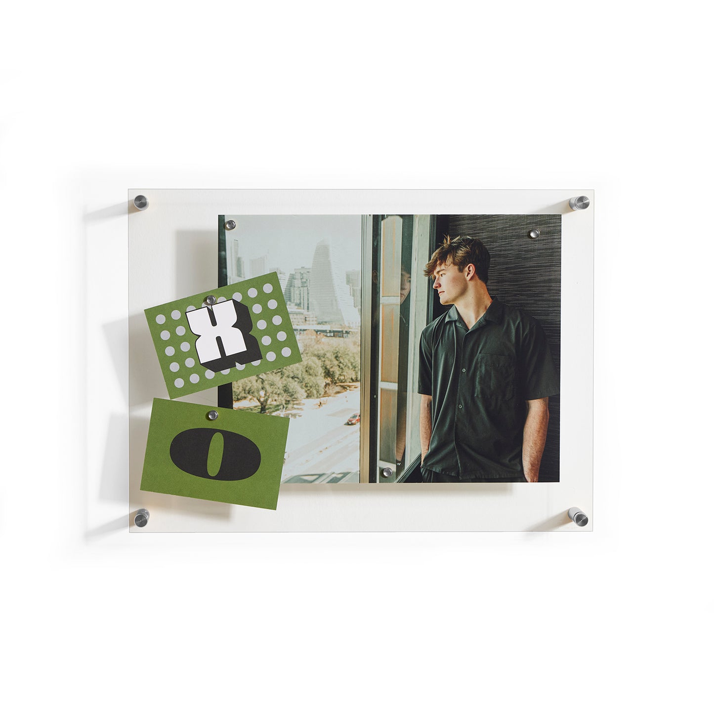 WS Single: 14" x 19" Single Panel Frame + Magnets