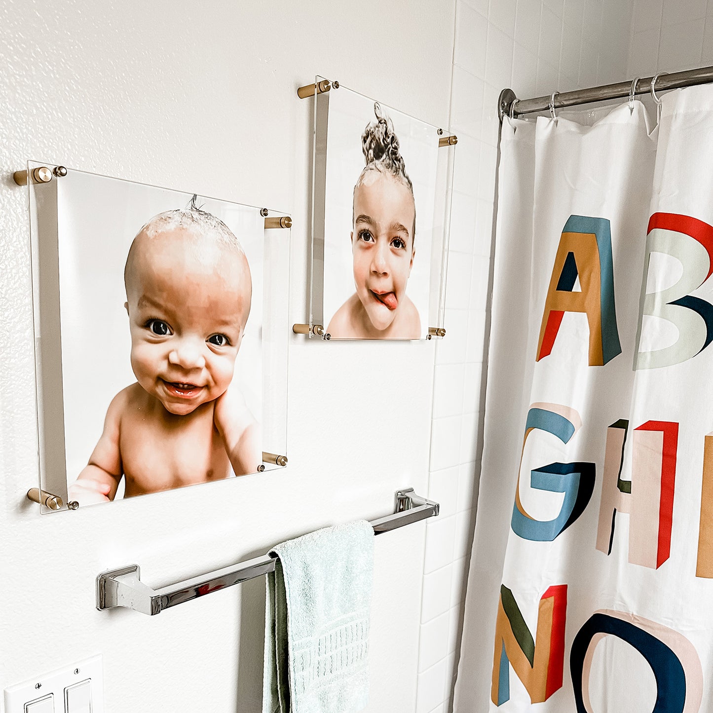Single Panel Acrylic Magnet Wall Frame