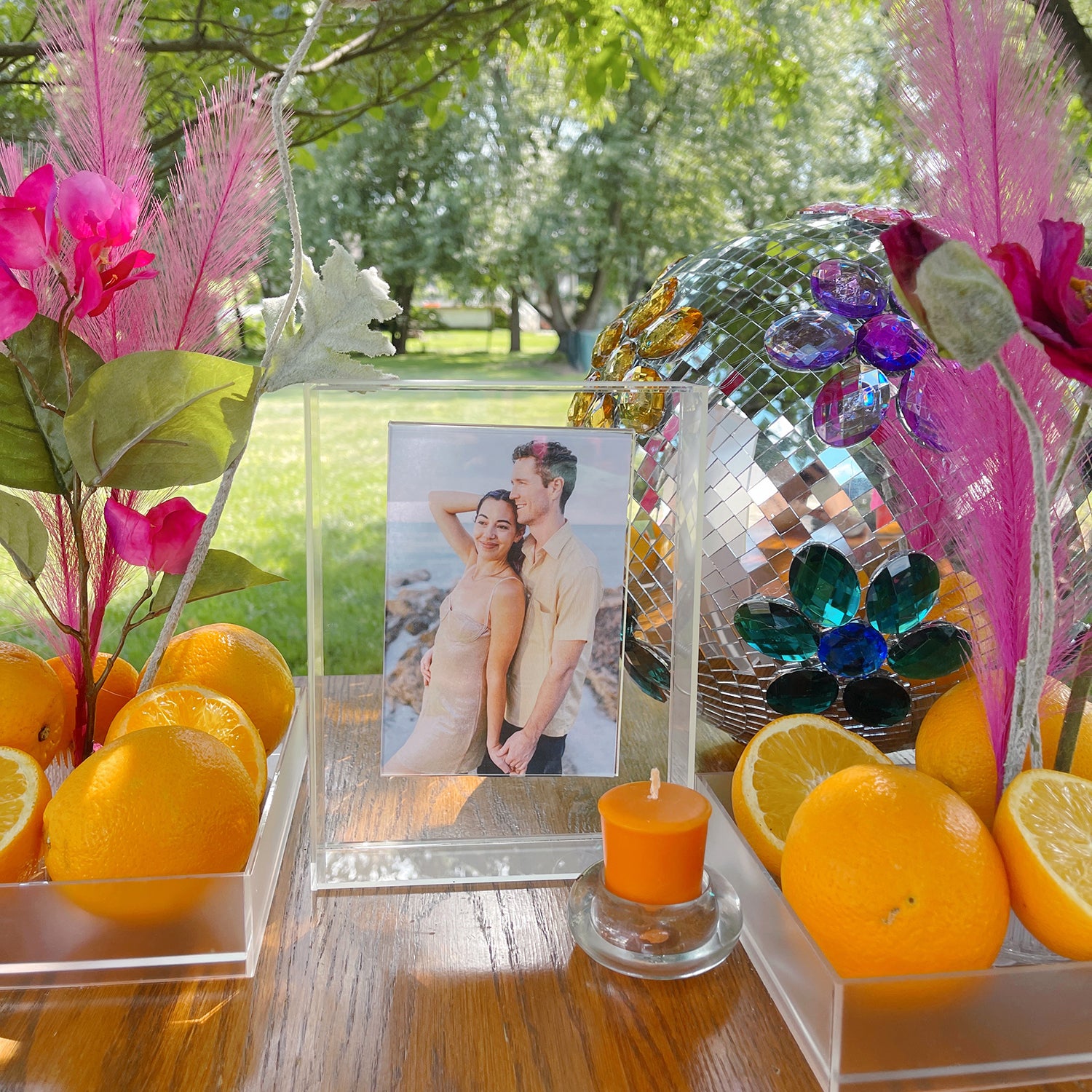 Clear Frost Wedding Magnetic Float Frame