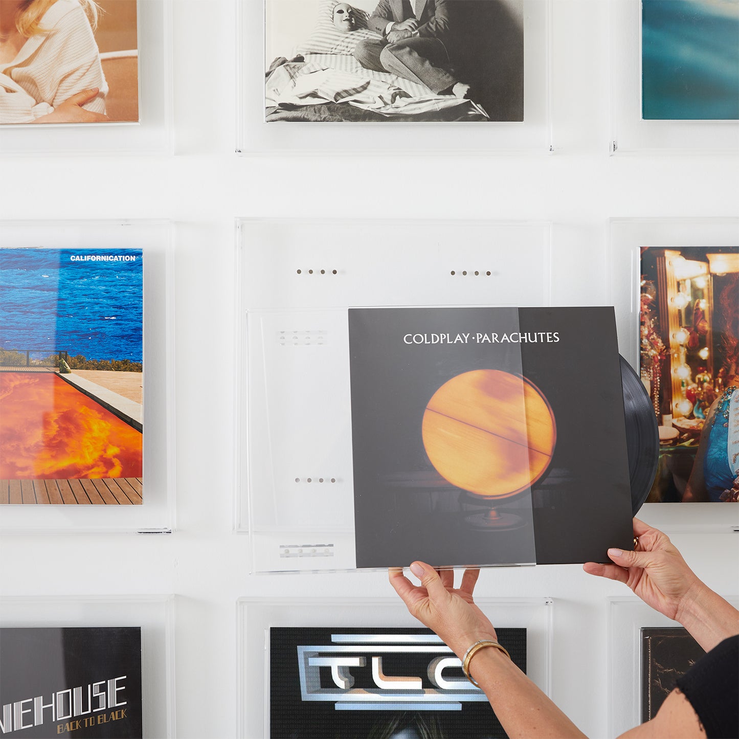 Display & Play Floating Magnetic Vinyl Record Album Frame