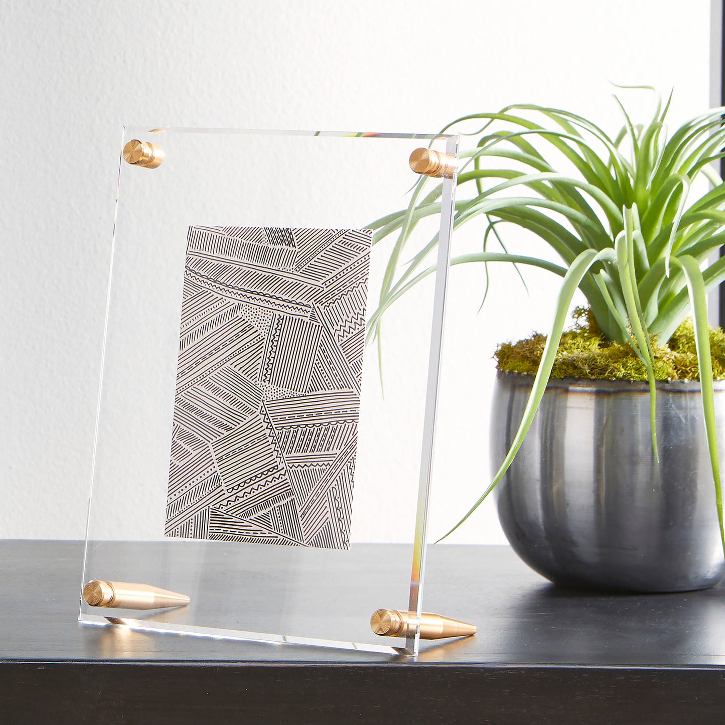 Acrylic Bevel Tabletop Float Frame for 5x7" Photos