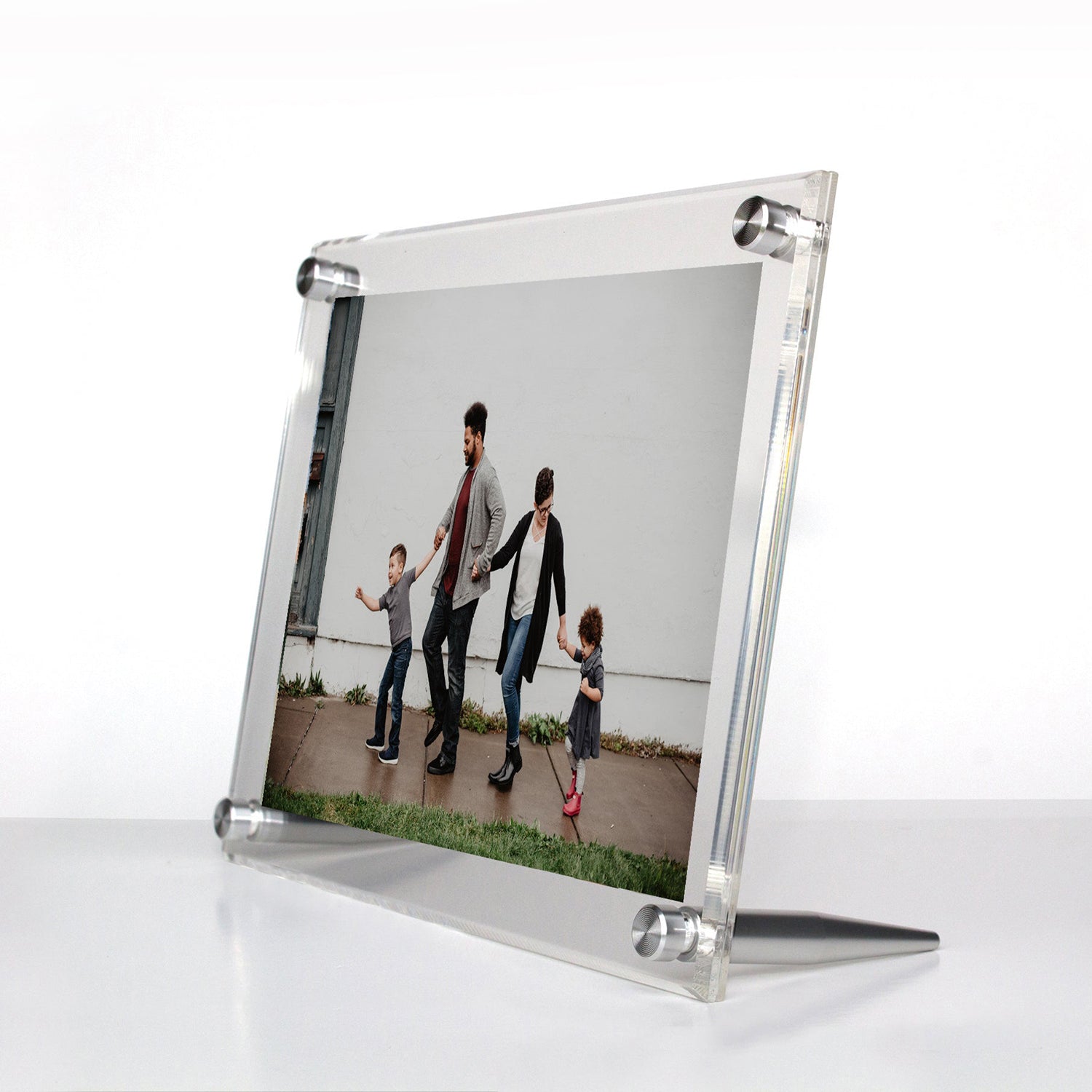 Tabletop Frames: Sentimental Gifts For Valentine's Day