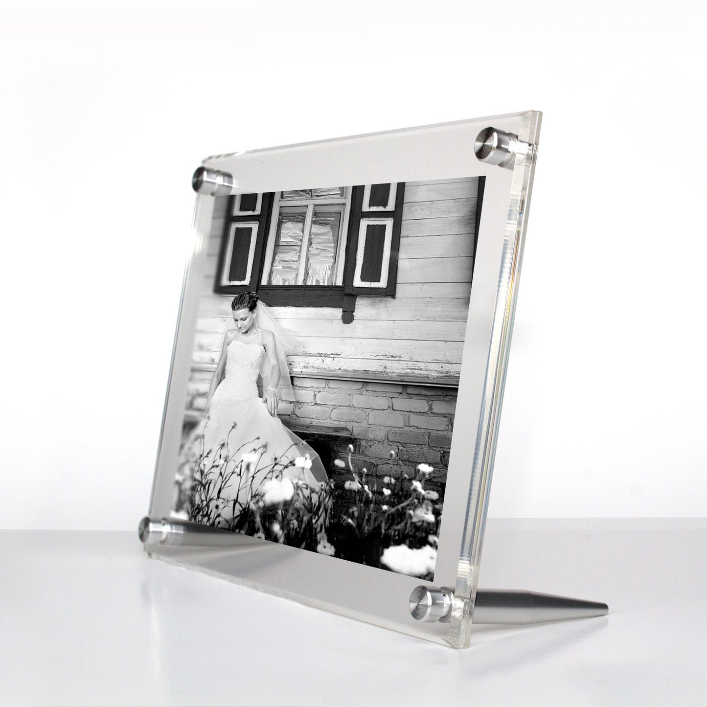 Acrylic Bevel Tabletop Float Frame for 5x7" Photos