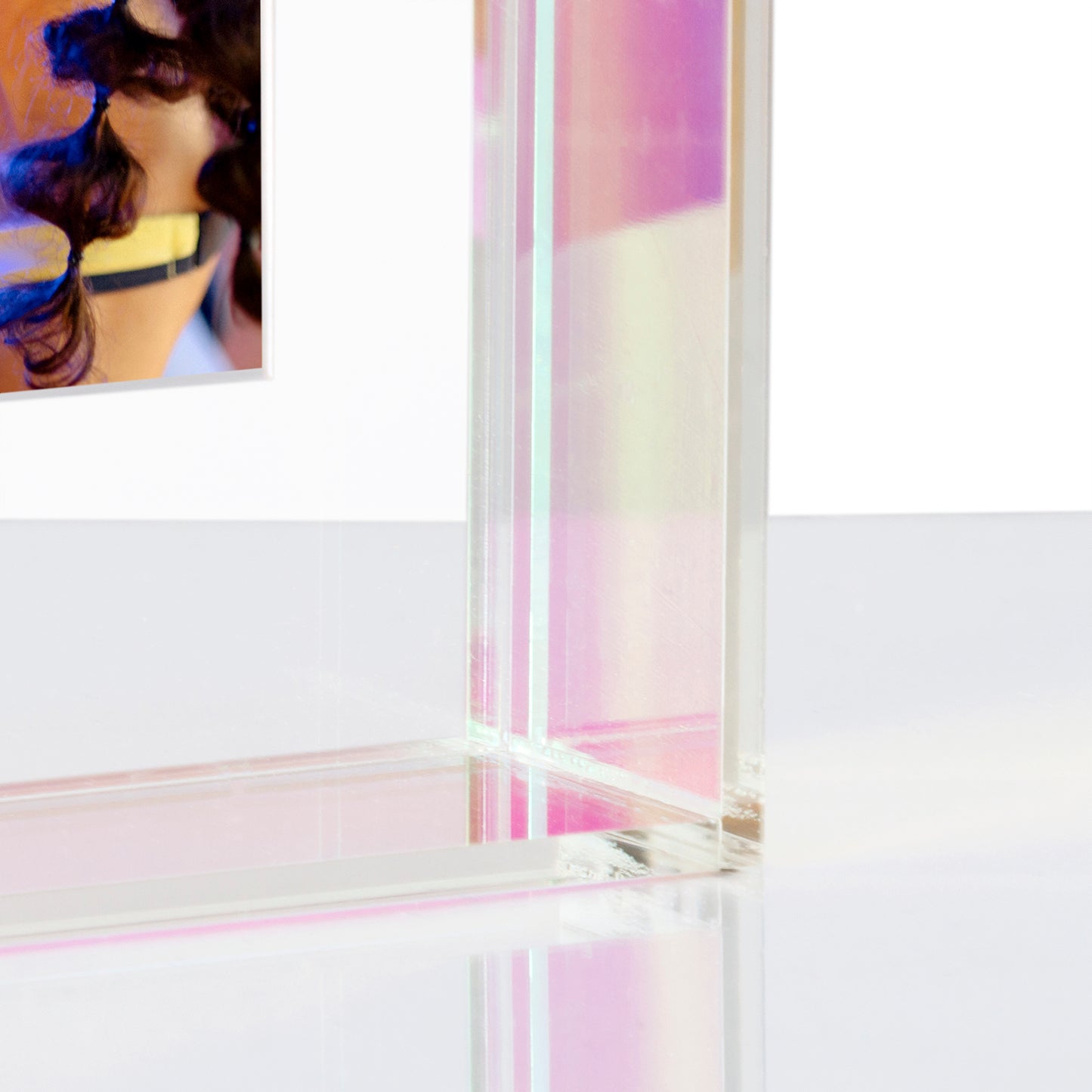 Float Frame for Tabletop or Wall with Magnetic Photo Holder